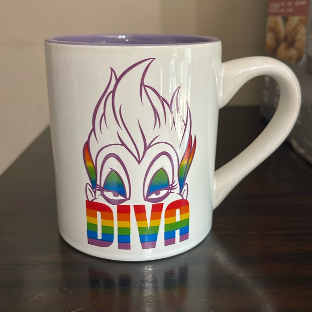 Disney Diva mug.  Excellent condition. Never used.